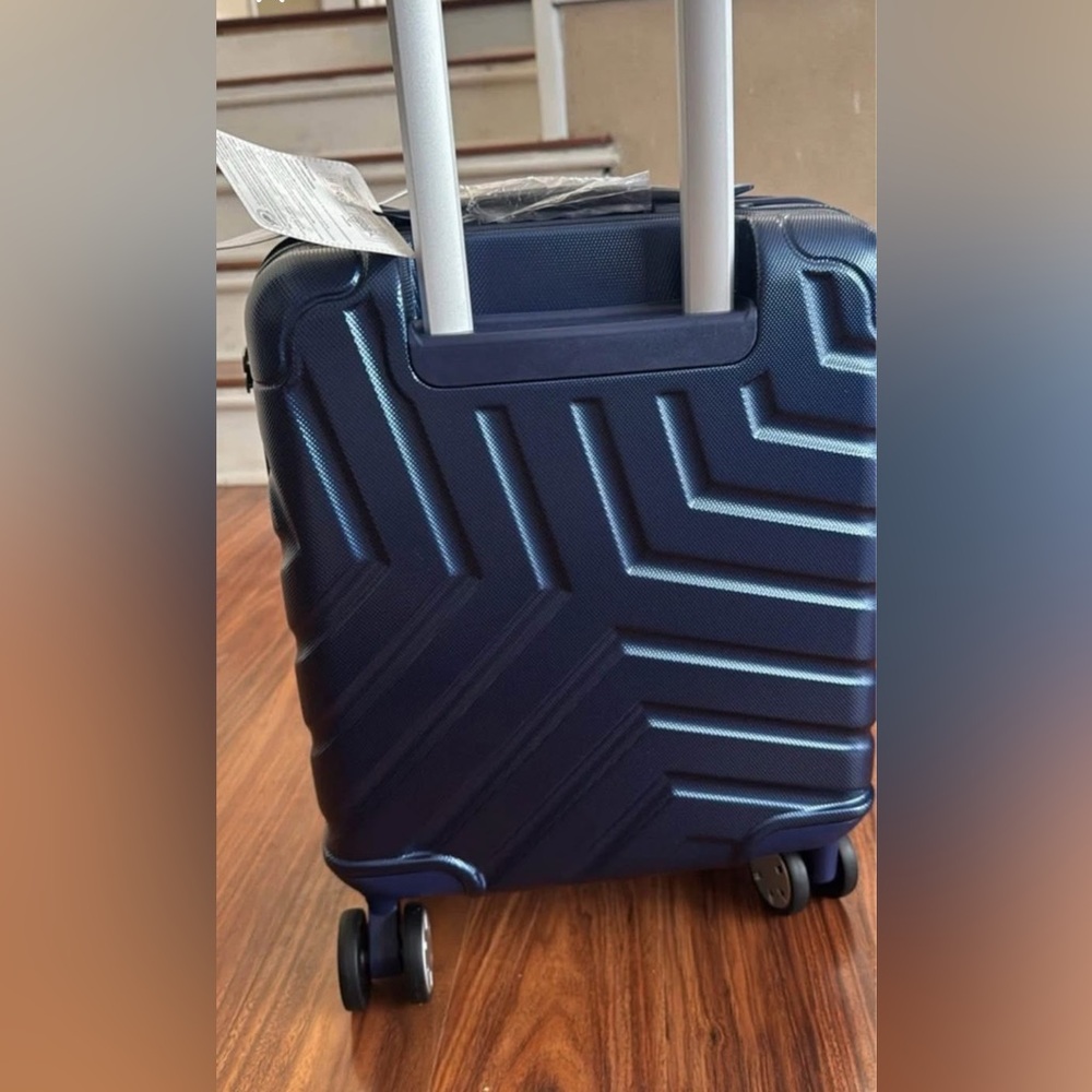 Stylish Navy Blue Men's Travel Bag